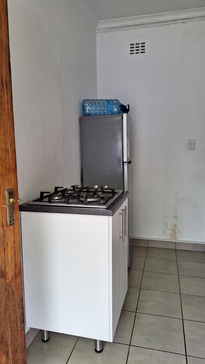 7 Bedroom Property for Sale in Sunnyridge Eastern Cape